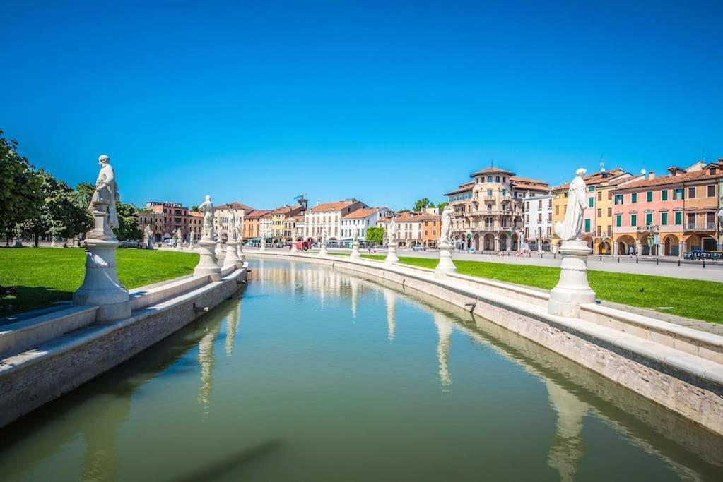 -free Parking & Wifi- 10 Minuti Dal Centro Apartment